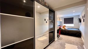 Photo 16- click for photo gallery